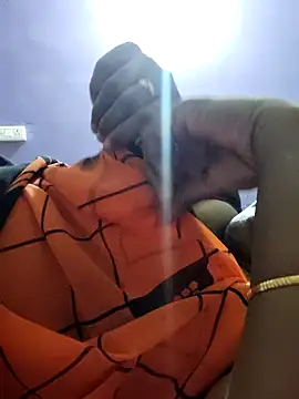 yamini1431 live sex cam