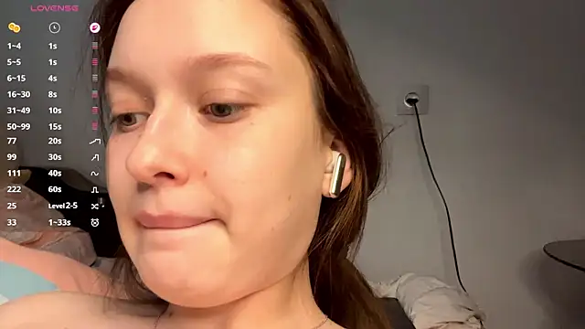 LoryMusetti live sex cam