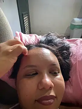 Bigostosa live sex cam