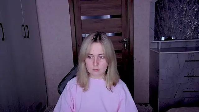 Kristy-Max's cam snapshot