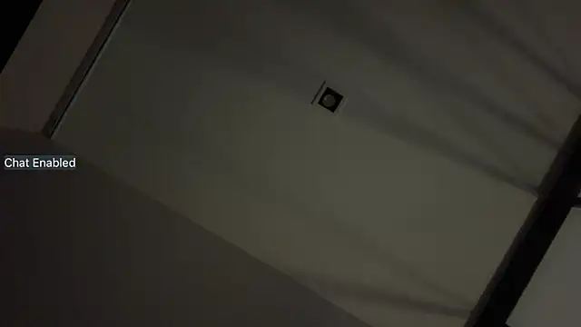 loolashow's cam snapshot