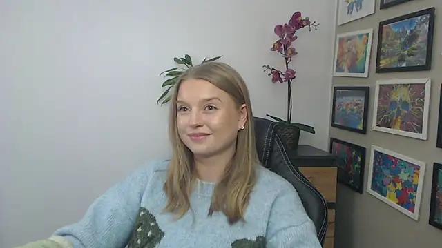 Mysteryerica's cam snapshot