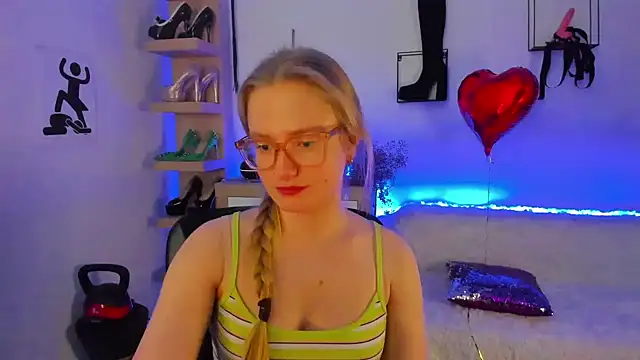 NancyHottie's cam snapshot