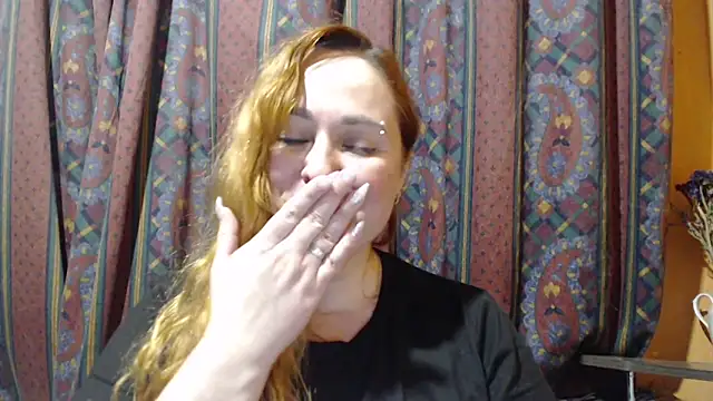 Foxy_Kate3333's cam snapshot