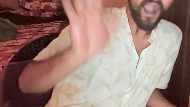 MakeMeAwareAah's cam snapshot