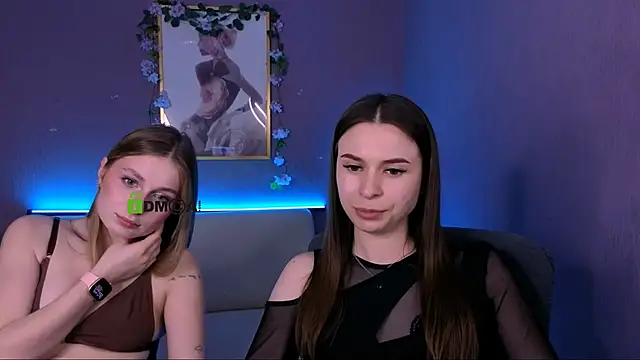 flora_ri live sex cam