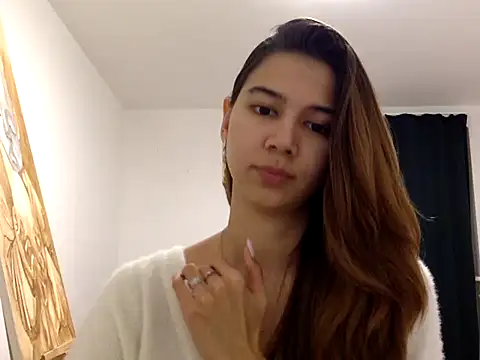 KiraVixenSweet's cam snapshot