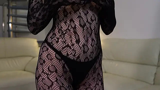 GoldieHarrington's cam snapshot