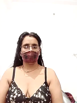 sanjana077's cam snapshot