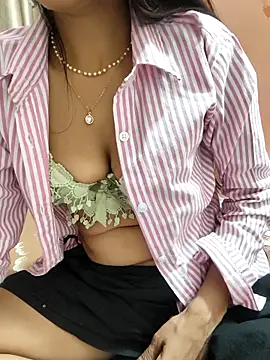 Shalu_G's cam snapshot