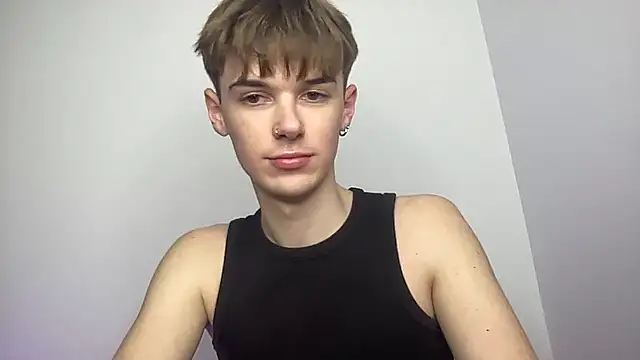 YourMilkyGuy live sex cam