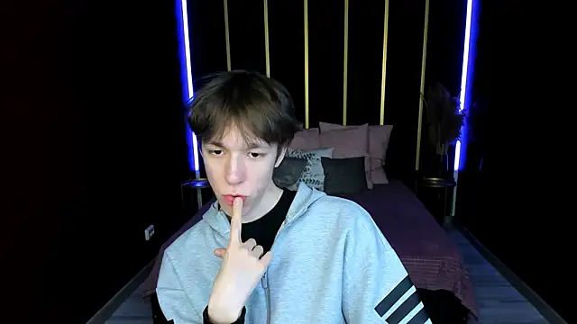 MarkBranston live sex cam