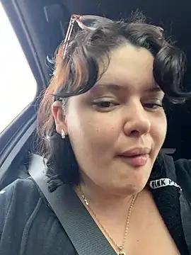 mangolini_parrocini live sex cam