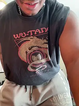 KeYBuMp323 live sex cam