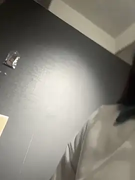 AngieRousse_'s cam snapshot