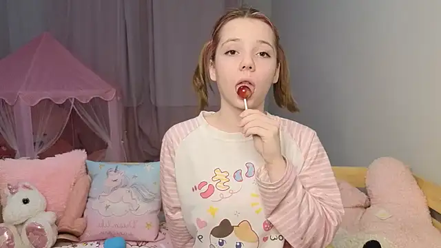 PrincessLittleKiki's cam snapshot