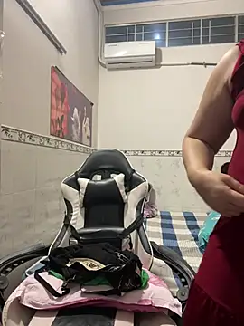 Alinat_'s cam snapshot