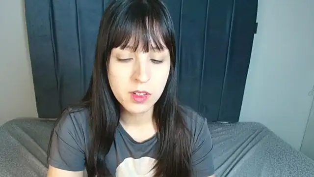 Sofi_chan live sex cam