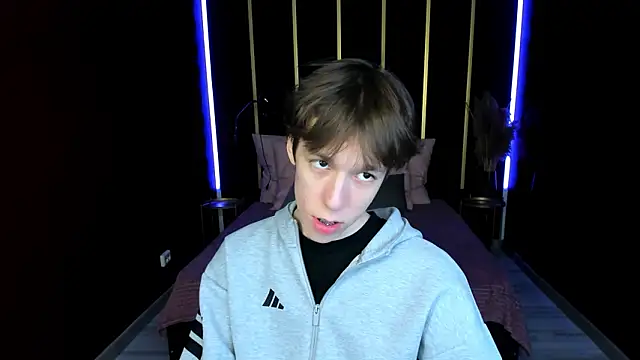 MarkBranston live sex cam