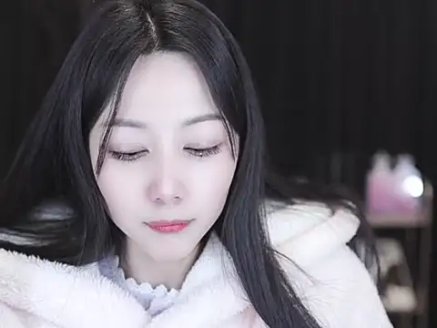 Nuyoah-77 live sex cam