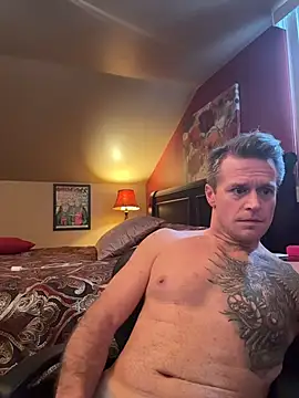 DILFiGuess1 live sex cam