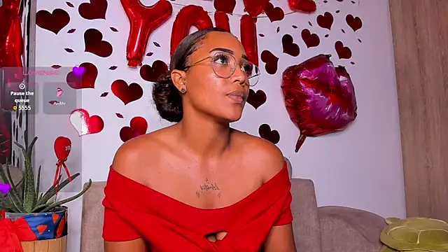 GiuliaCash's cam snapshot