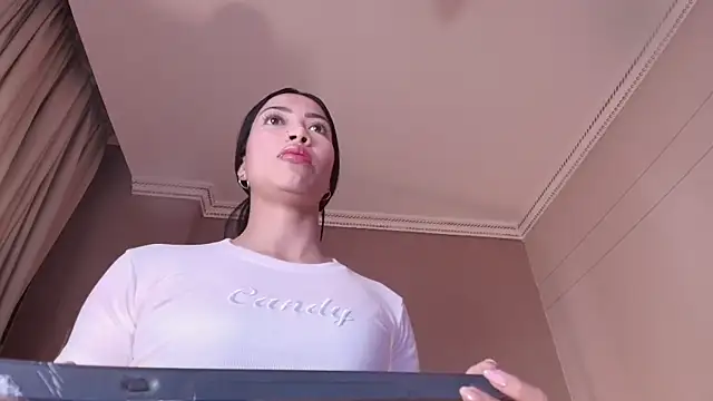 AbbieJoness_'s cam snapshot