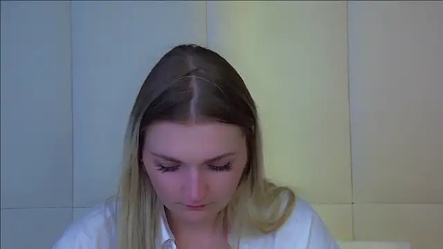 AnnyRaii's cam snapshot