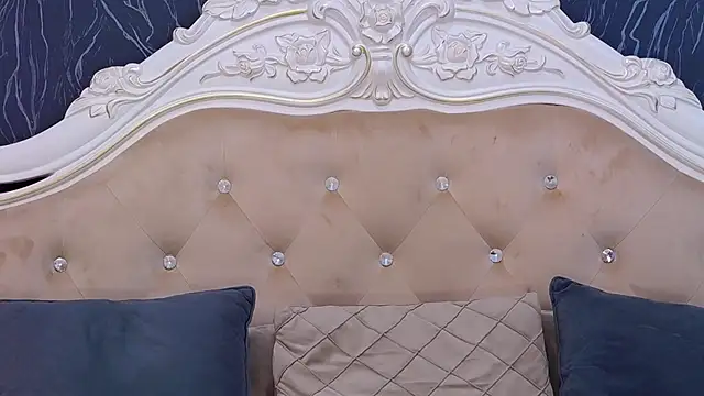 Lauren_Saint's cam snapshot