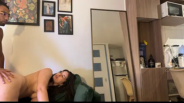 Redfloweer1 live sex cam