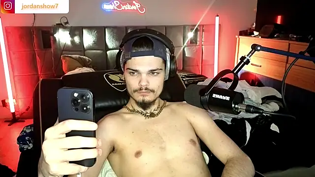 JordanShow live sex cam