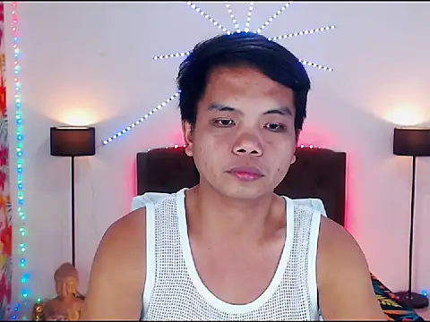 XExtraServiceManX's cam snapshot