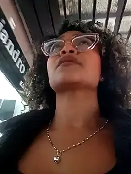 BiiancaEstradaa live sex cam