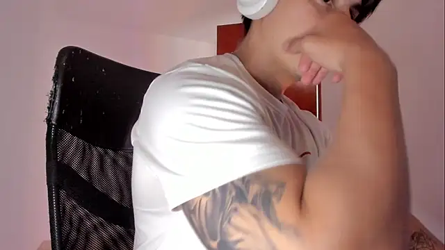 Giordano_Russo live sex cam