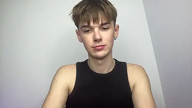 YourMilkyGuy live sex cam