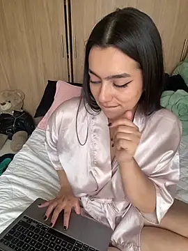 Nicollemays live sex cam