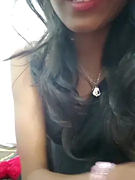 Riya_R24's cam snapshot