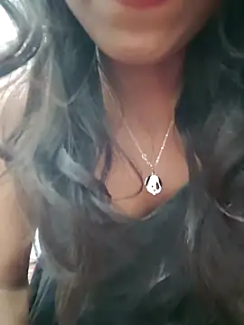 Riya_R24's cam snapshot