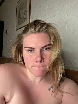 SexyBlondJoanna live sex cam