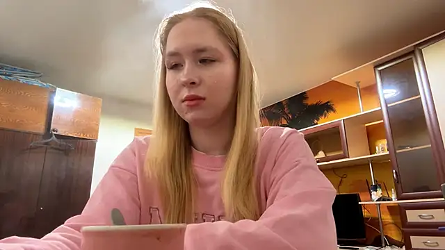 RoseBakeer's cam snapshot