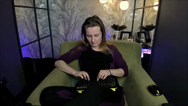 MeggySun's cam snapshot