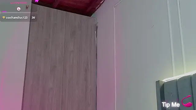 Ice_Princess_ live sex cam