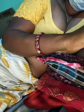 Tamilselviroja-'s cam snapshot