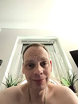 XXEricX live sex cam