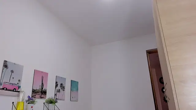 Emma_lean live sex cam