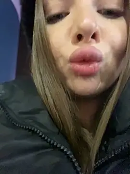 KrisMagnoly live sex cam