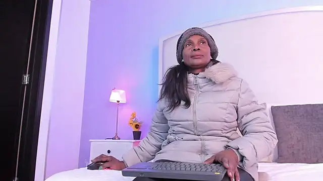 salome_moon_ live sex cam