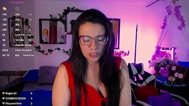 QueenRose94's cam snapshot