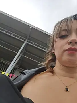 tata_sanz_ live sex cam