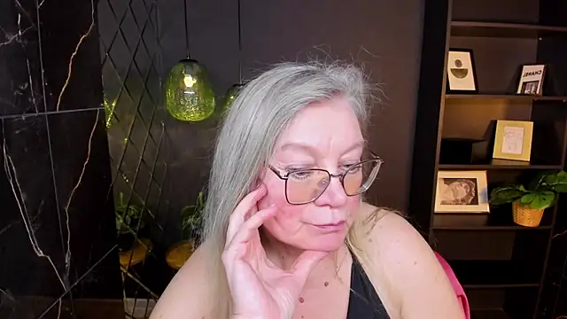 NataliMellow's cam snapshot